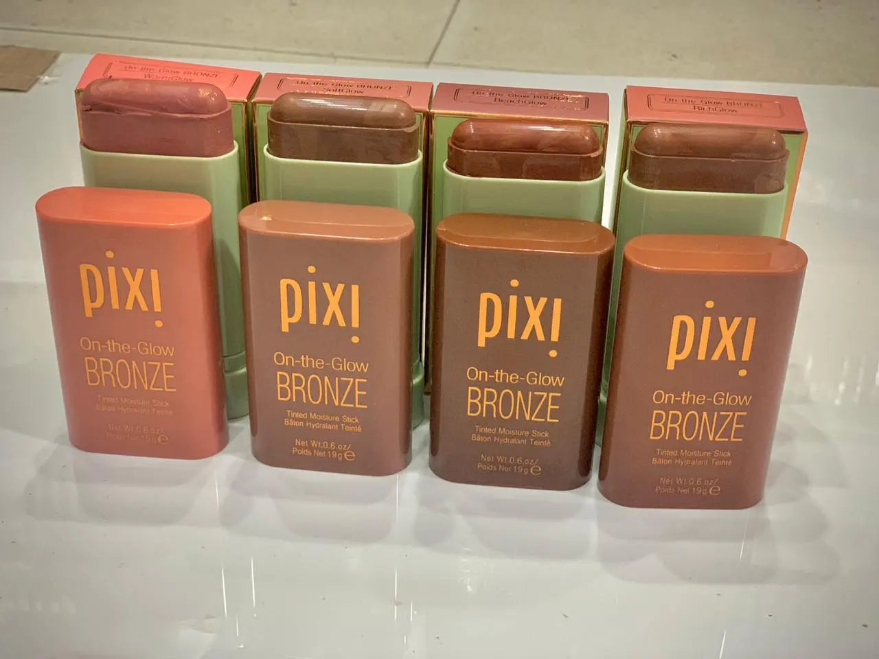 PIXI ON-THE-GLOW CONTOUR STICK - Bronze Clari