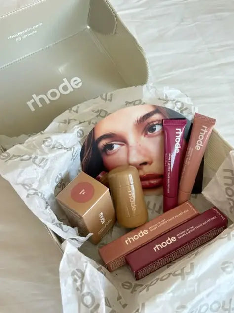 Discover-Rhode-Makeup-in-Pakistan-Why-It-s-the-Next-Big-Thing Clari
