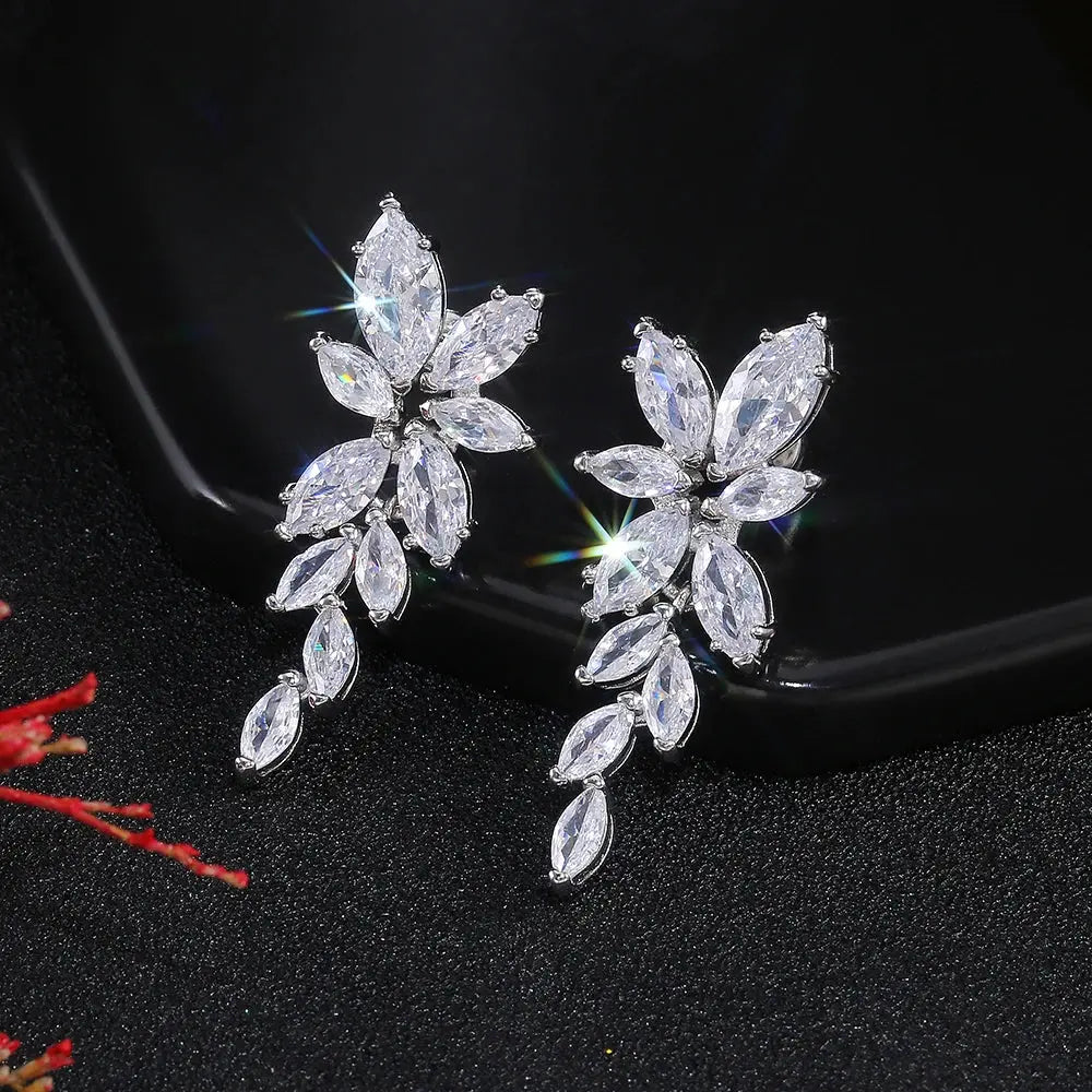 HUITAN LUXURY AAA MARQUISE ZIRCON WOMEN WEDDING EARRING - GORGEOUS LEAF SHAPE CHARM  - TOP QUALITY SILVER COLOR Clari