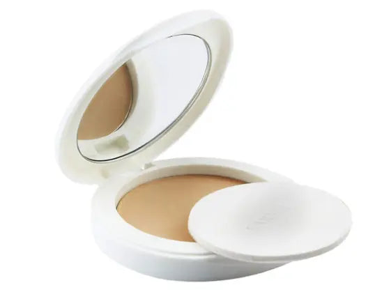 LAKMÉ Perfect Radiance Compact Powder, Ivory Fair 01, 8 Gm Compact Powder With Spf 23 Soothing And Moisturising Compact Smooth Matte Finish cosmetics