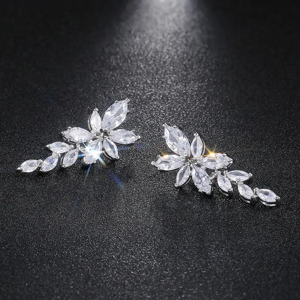 HUITAN LUXURY AAA MARQUISE ZIRCON WOMEN WEDDING EARRING - GORGEOUS LEAF SHAPE CHARM  - TOP QUALITY SILVER COLOR Clari