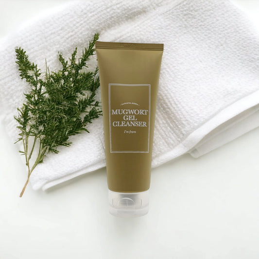 🌿 Mugwort Gel Cleanser – Soothing & Purifying Cleanser 💧✨